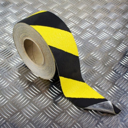 10149-ROLLO CINTA DE SEGURIDAD ADHESIVA ANTIDESLIZANTE 50MMX18,3METROS NEGRO/AMARILLO TARIFOLD 197604